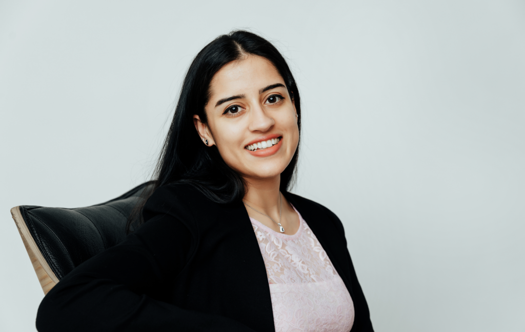 B2B Digital Marketing Specialist - Samridhi Sharma - Maven Collective Marketing B2B Marketing Services Agency