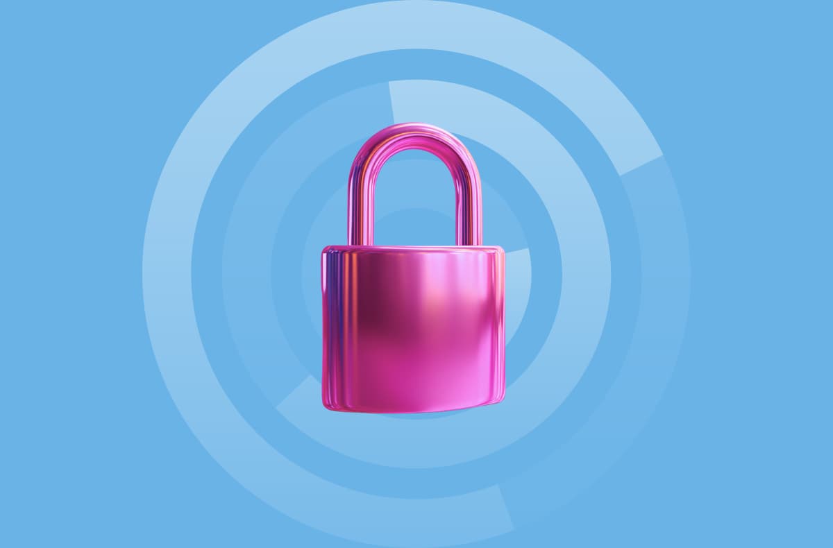 Pink lock on a blue background with segmented concentric circles, symbolizing cybersecurity and data protection in the context of ransomware risks